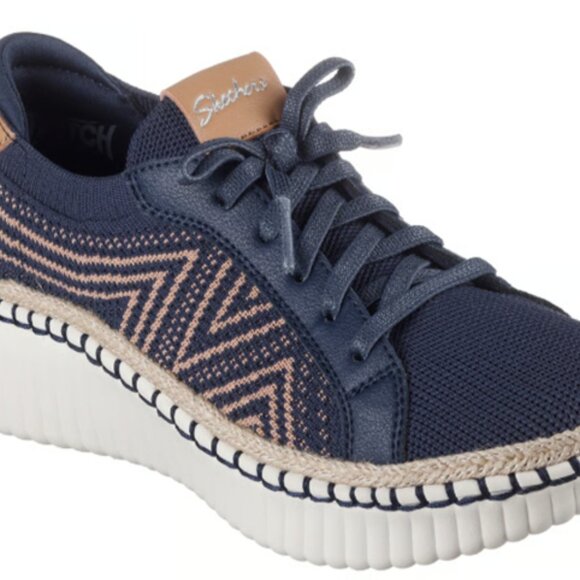 Skechers Wilshire Boulevard Size 7 Slip Ons - Navy Blue - Picture 2 of 9